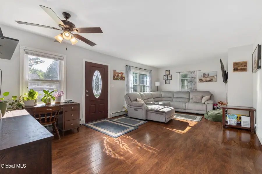 5 Memory Lane, Colonie, NY 12304 - #3