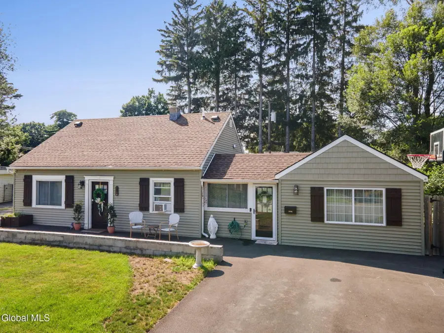 1080 Alheim Drive, Rotterdam, NY 12303 - #2