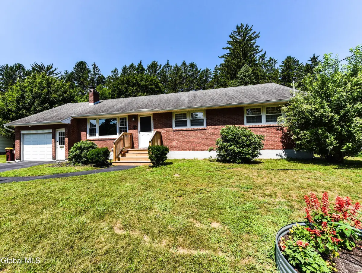 6 Lillian Drive, Glenville, NY 12302 - #1