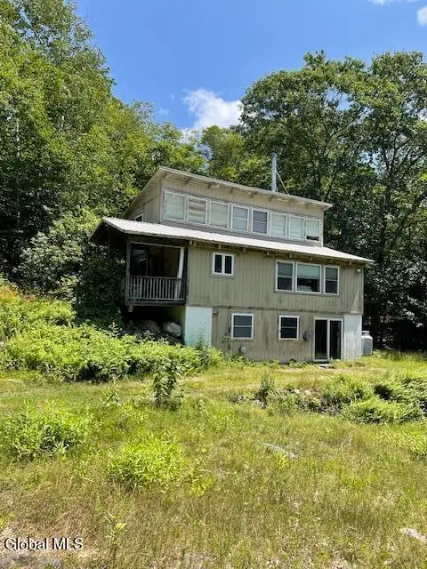 192 Fox Hill Road, Edinburg, NY 12134