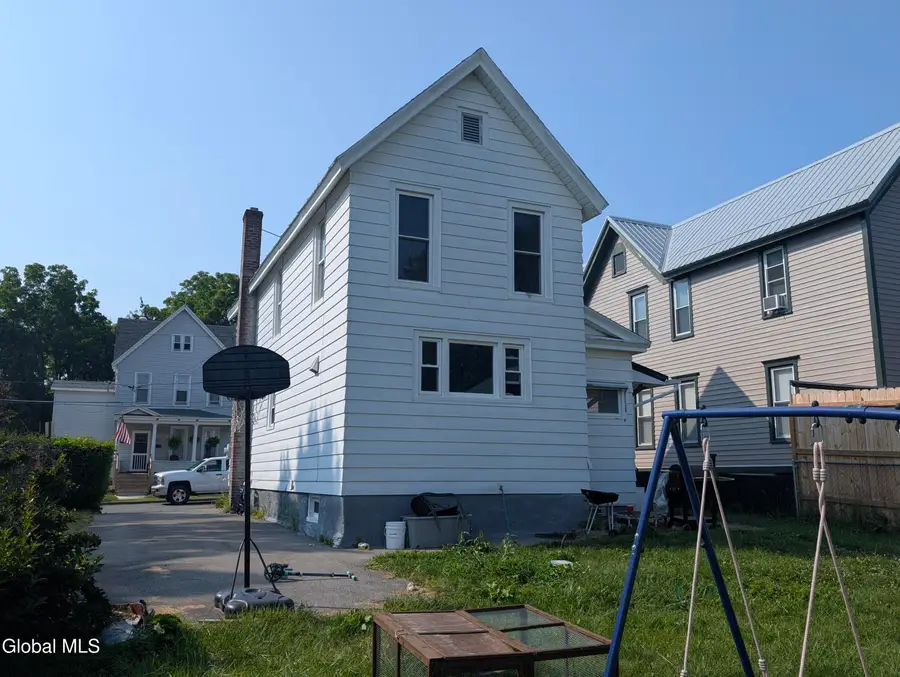 4 Oak Street, Johnstown, NY 12095 - #3