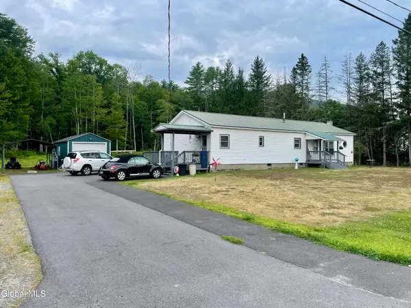 6225 State Route 9n, Hadley, NY 12835