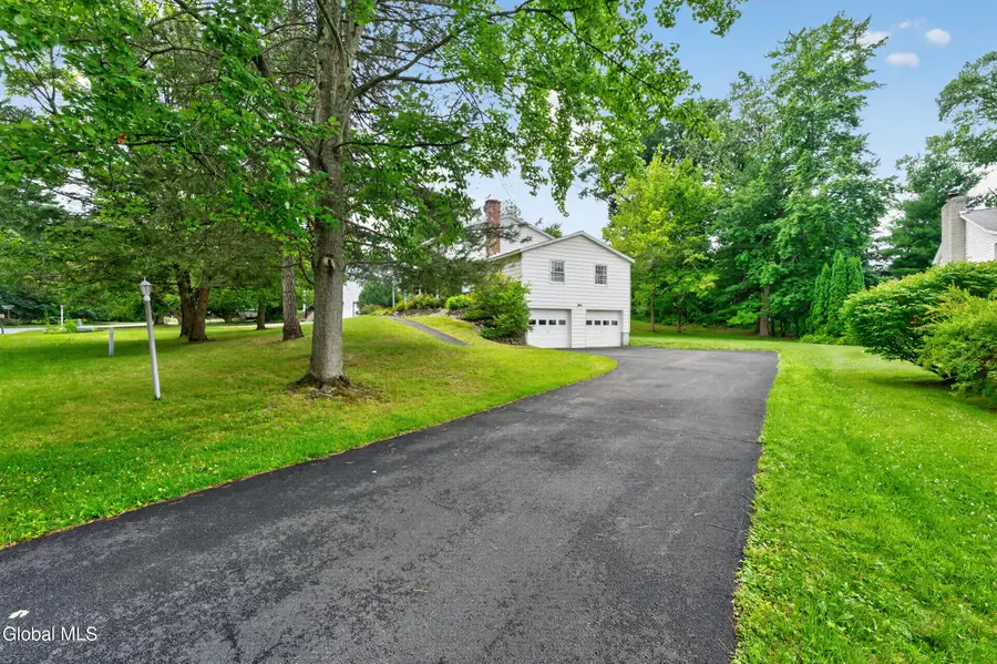 14 Rolling Brook Drive, Clifton Park, NY 12065 - #2
