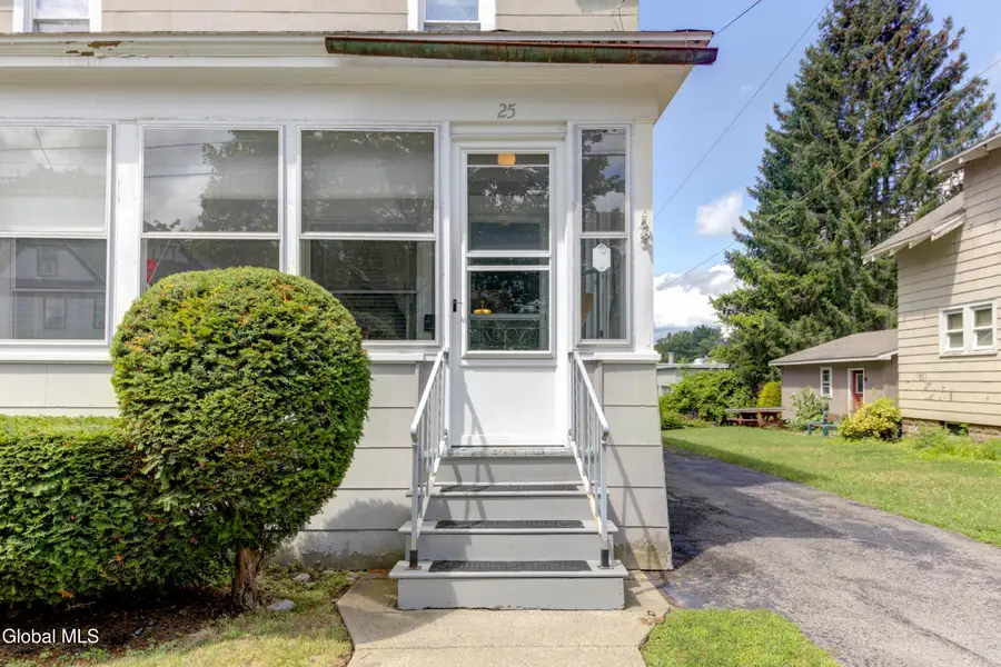 25 Maple Avenue, Gloversville, NY 12078 - #3