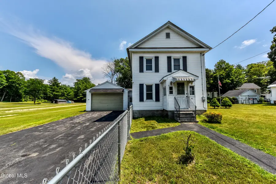 20 Thompson Street, Broadalbin, NY 12025 - #3
