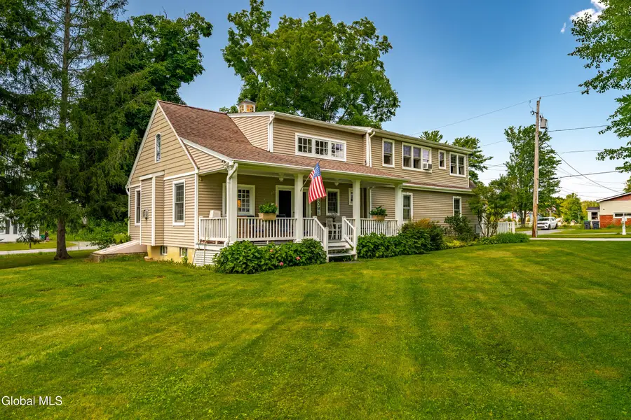 6 Campbell Road, Melrose, NY 12121 - #2