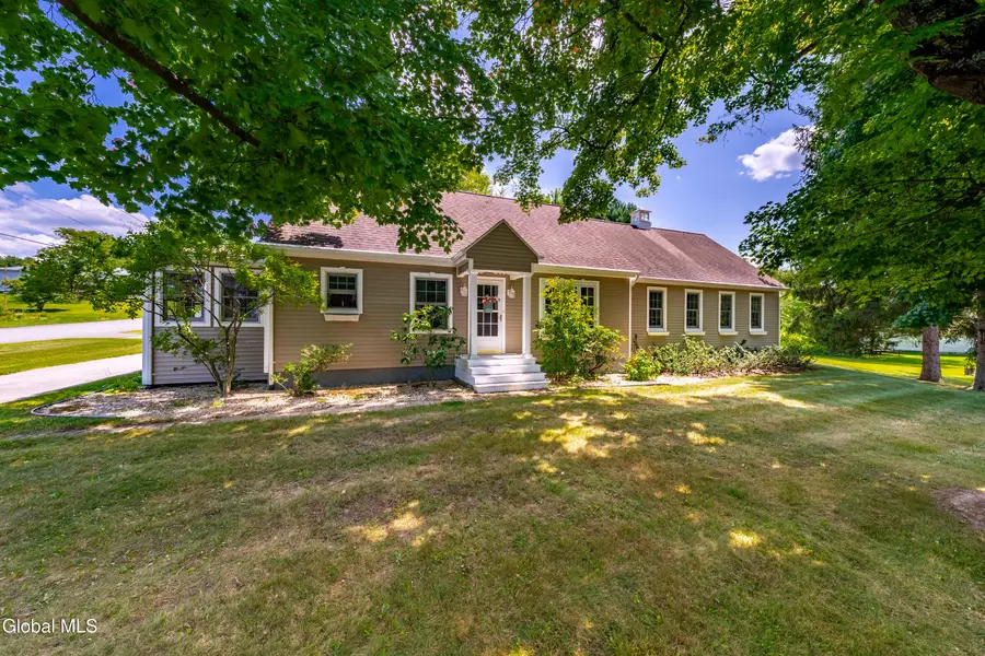 6 Campbell Road, Melrose, NY 12121 - #3
