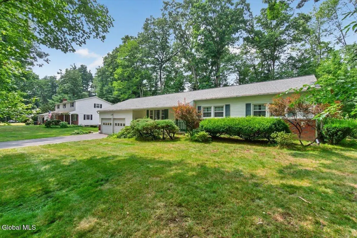 15 Secada Drive, Clifton Park, NY 12065 - #1