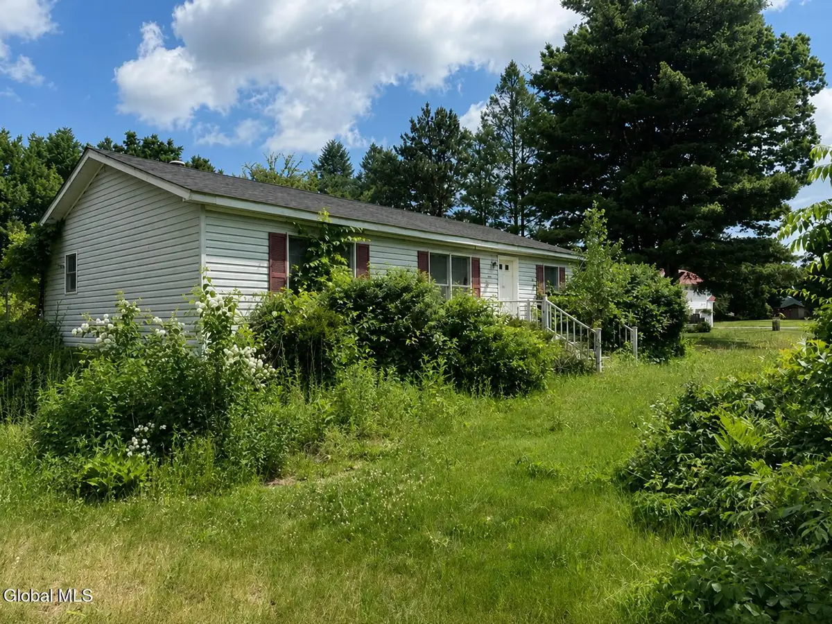 262 Pine Woods Road, Schaghticoke, NY 12121 - #1