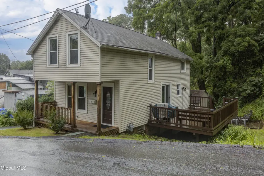7 Spence Street, Troy, NY 12180 - #2