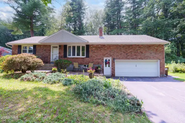 109 Birchwood Drive, Guilderland, NY 12303