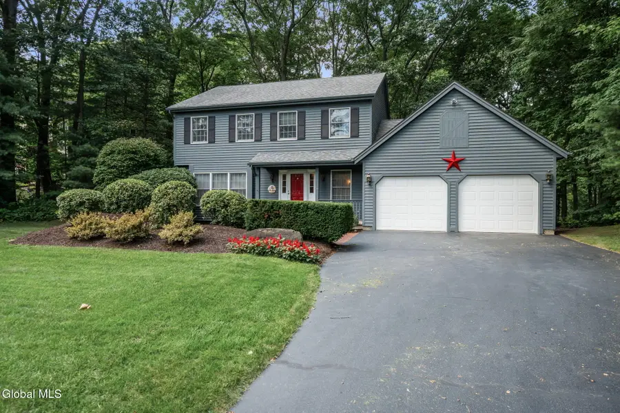 9 Newport Drive, Clifton Park, NY 12065 - #2