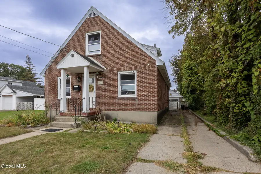 1646 Van Cortland Street, Schenectady, NY 12303 - #2