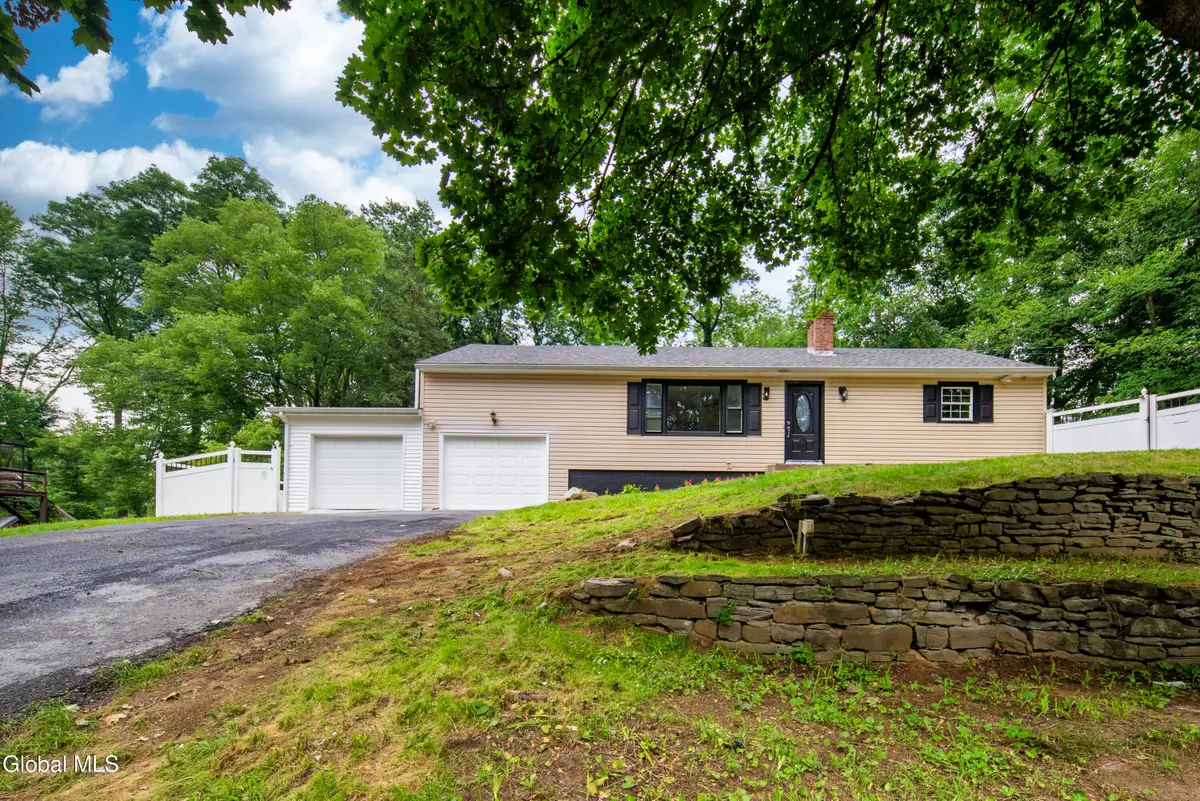 1 Gilmore Terrace, Guilderland, NY 12303 - #1