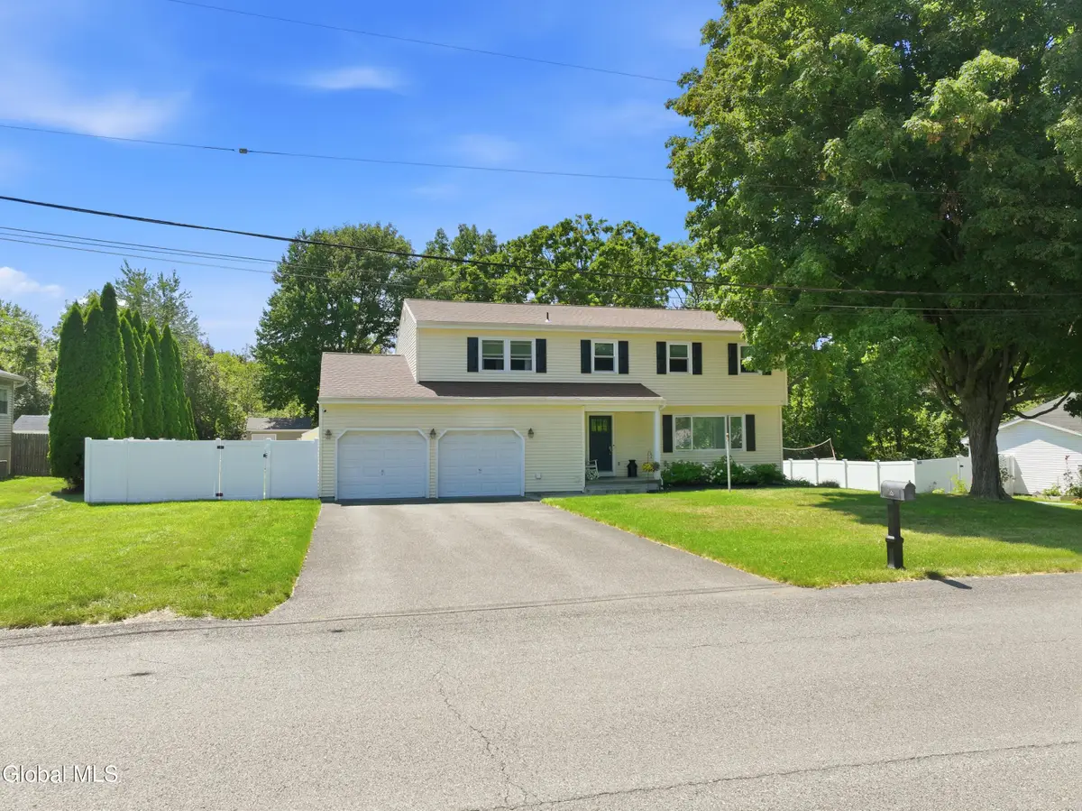 28 Marconi Drive, Latham, NY 12110 - #1