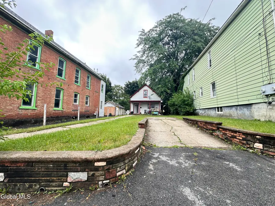 565 Nott Street, Schenectady, NY 12308 - #2