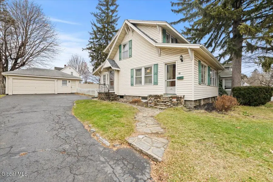 18 Fairfield Avenue, Colonie, NY 12205 - #2