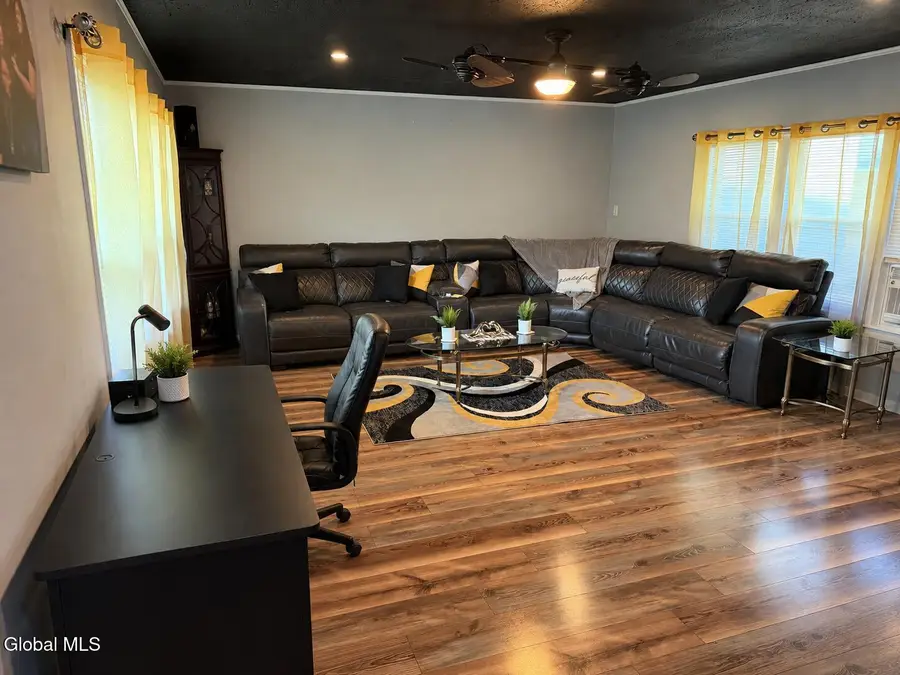 25 Wilkins Avenue, Albany, NY 12206 - #2