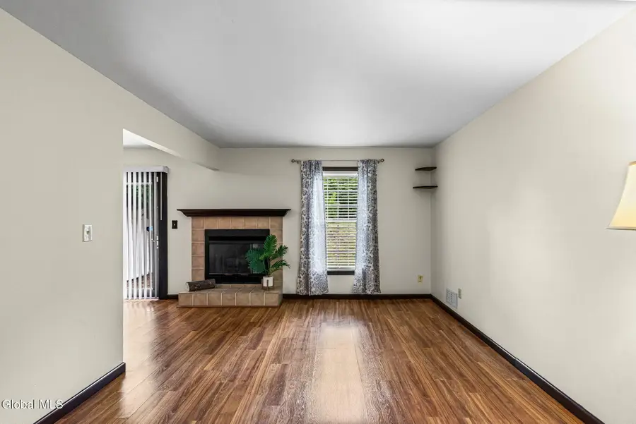 5 Woodside Drive, Albany, NY 12208 - #3