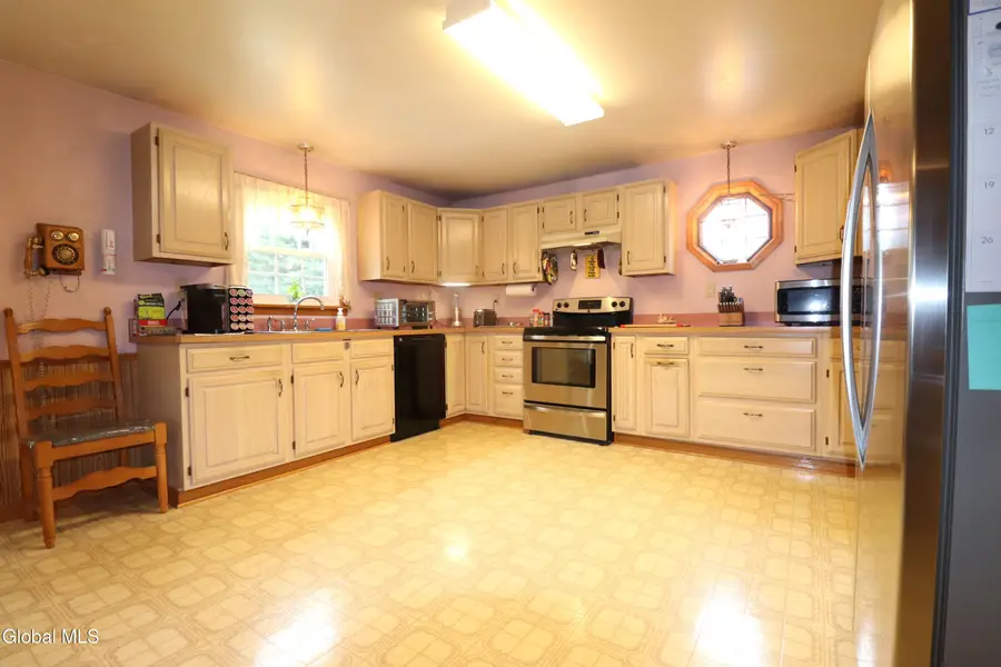 2896 W Lydius Street, Guilderland, NY 12303 - #3