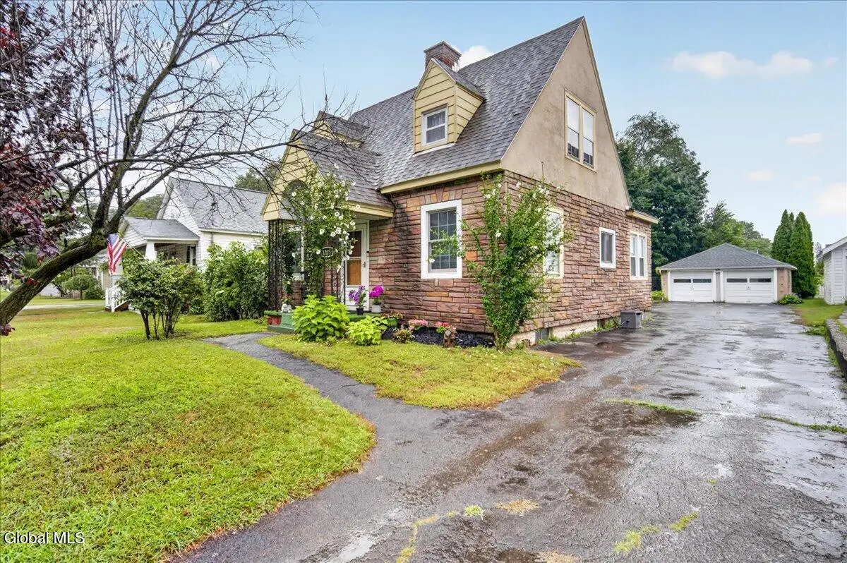 1205 N Westcott Road, Rotterdam, NY 12306 - #1