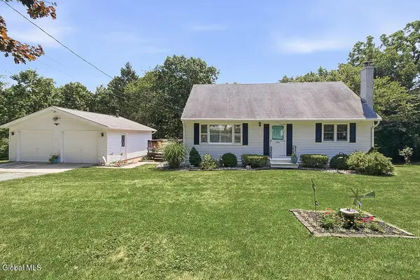 296 N Schodack Road, East Greenbush, NY 12061
