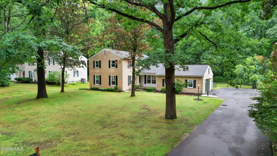 47 Canterbury Road, Clifton Park, NY 12065 - #2