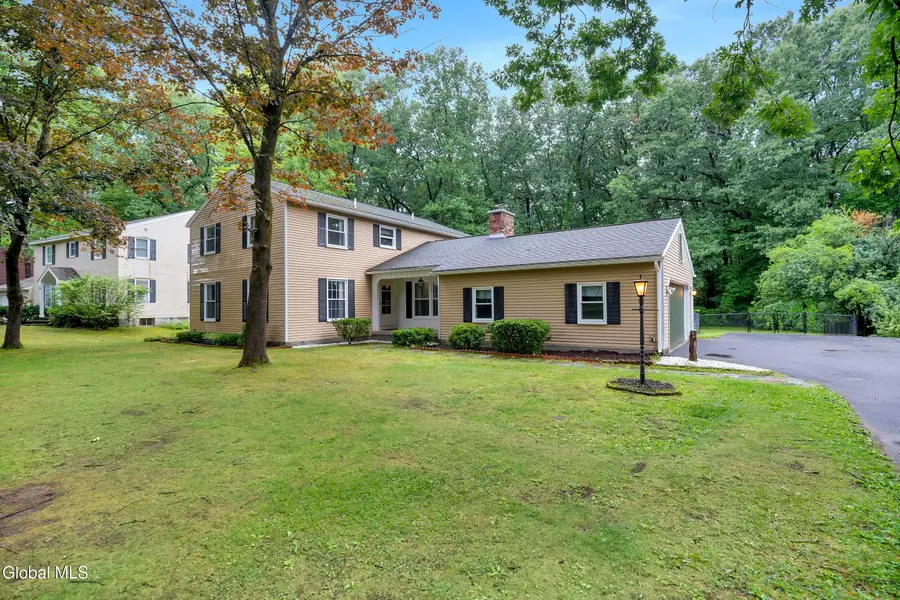 47 Canterbury Road, Clifton Park, NY 12065 - #3
