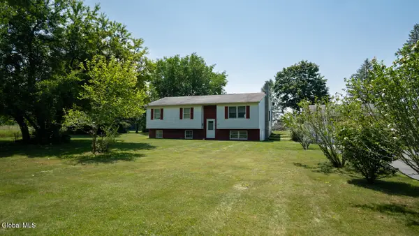 1042 Co Rte 22, Ghent, NY 12075