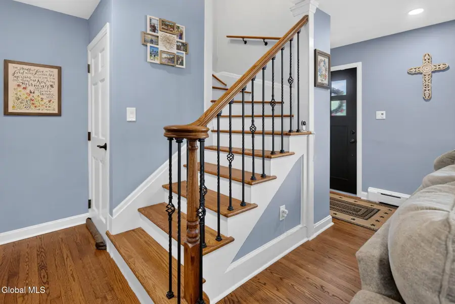 29 Northern Court, North Greenbush, NY 12180 - #2