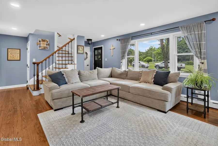29 Northern Court, North Greenbush, NY 12180 - #3