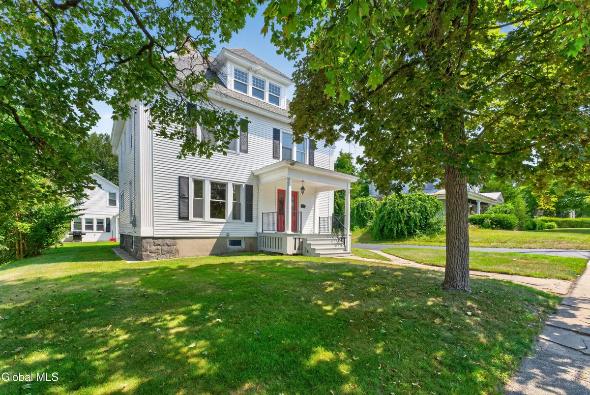 9 5th Avenue, Gloversville, NY 12078 - #1