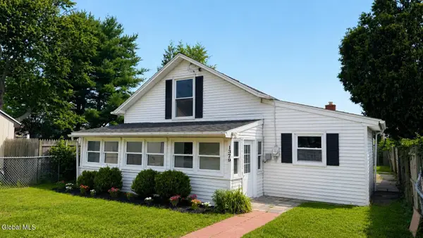 1379 Evergreen Avenue, Rotterdam, NY 12306
