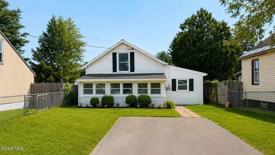 1379 Evergreen Avenue, Rotterdam, NY 12306 - #2