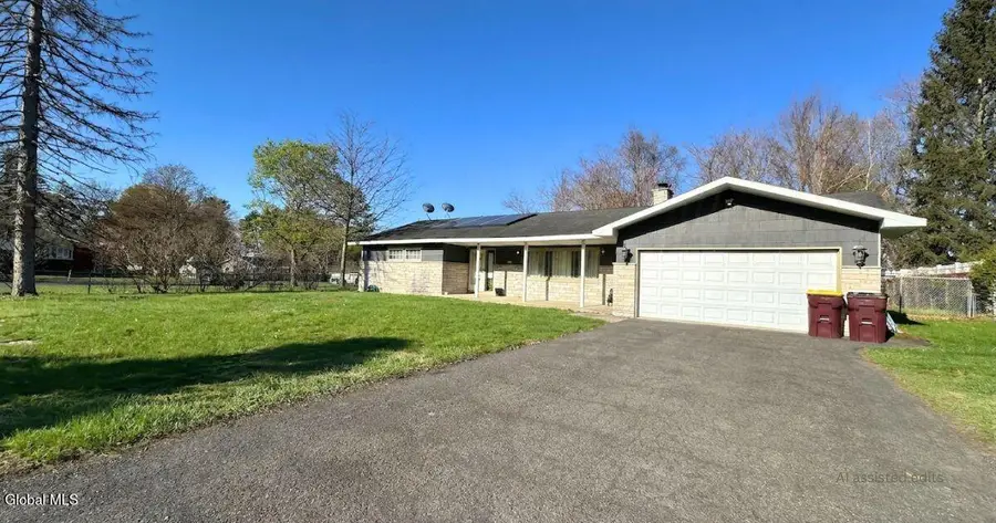 20 Danielwood Drive, Loudonville, NY 12211 - #2