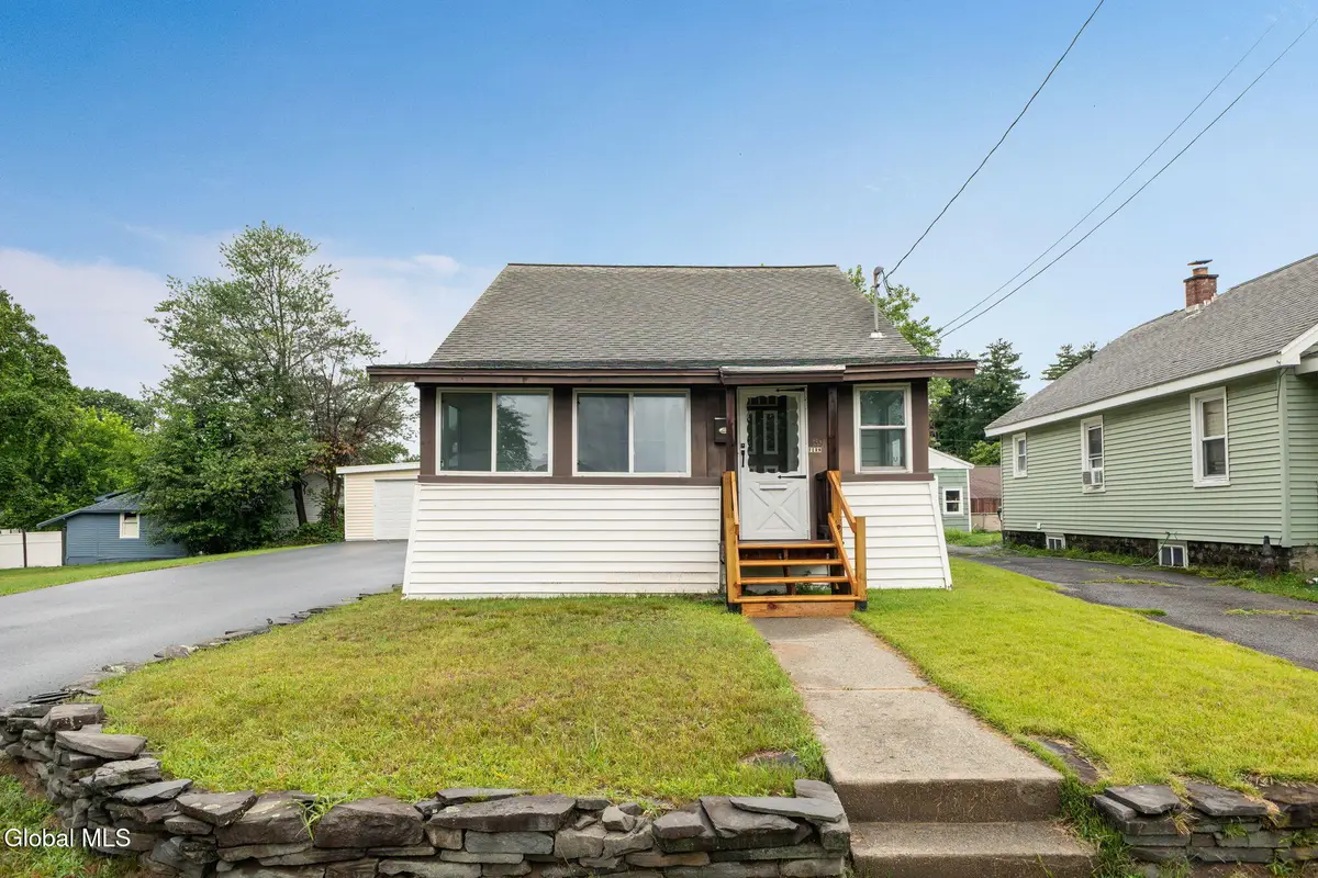 39 Fern Avenue, Albany, NY 12205 - #1