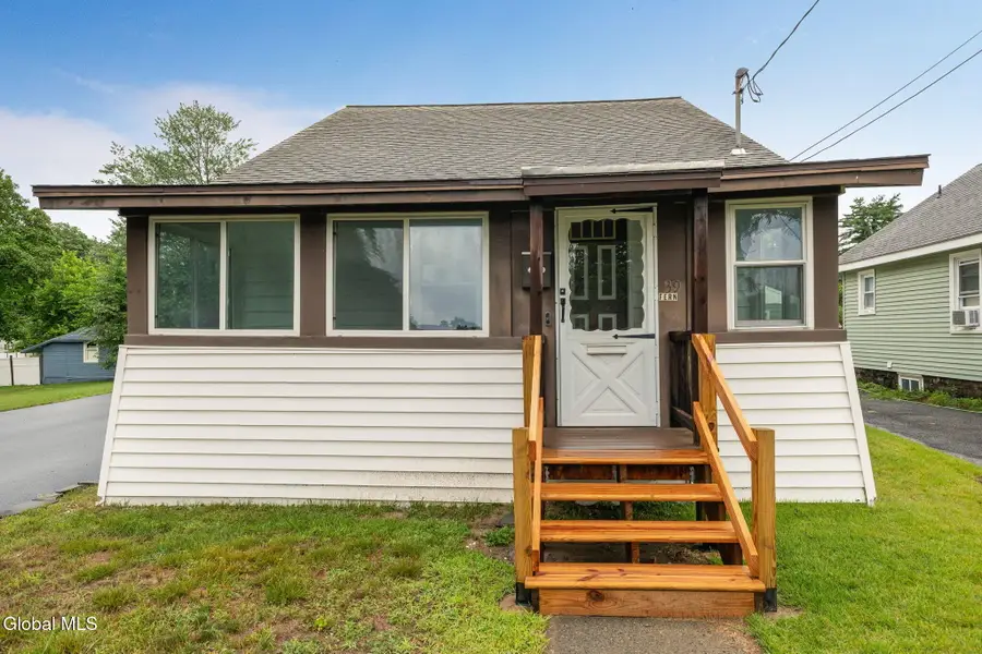 39 Fern Avenue, Albany, NY 12205 - #2