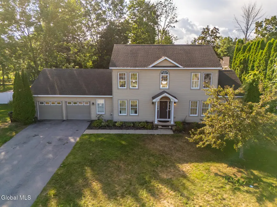 9 Woodcrest Drive, South Glens Falls, NY 12803 - #2