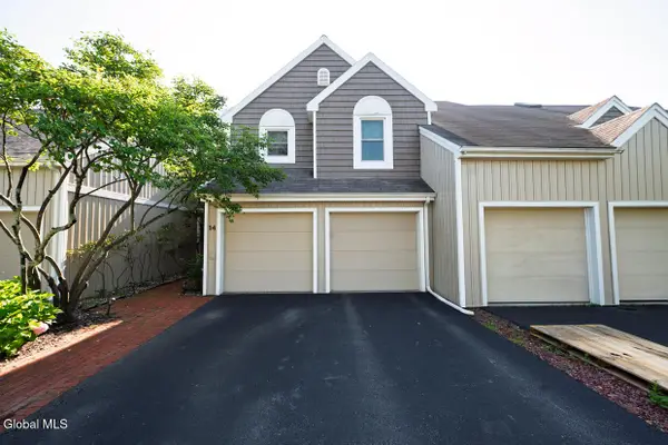 14 Wedgewood Lane, Guilderland, NY 12186