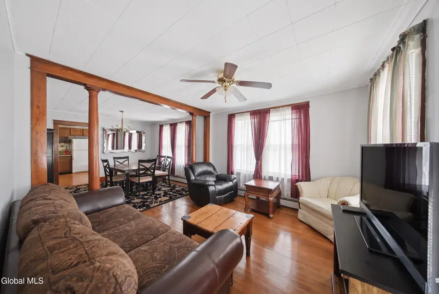 19 Grove Avenue, Latham, NY 12110 - #3