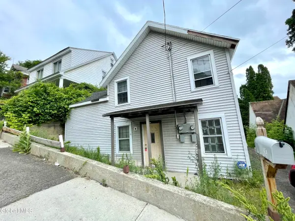 197 Vrooman Avenue, Amsterdam, NY 12010