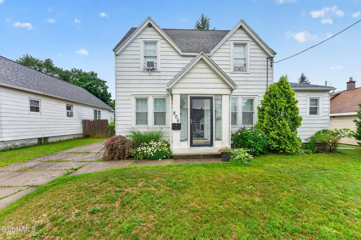 806 Curry Road, Rotterdam, NY 12306 - #1