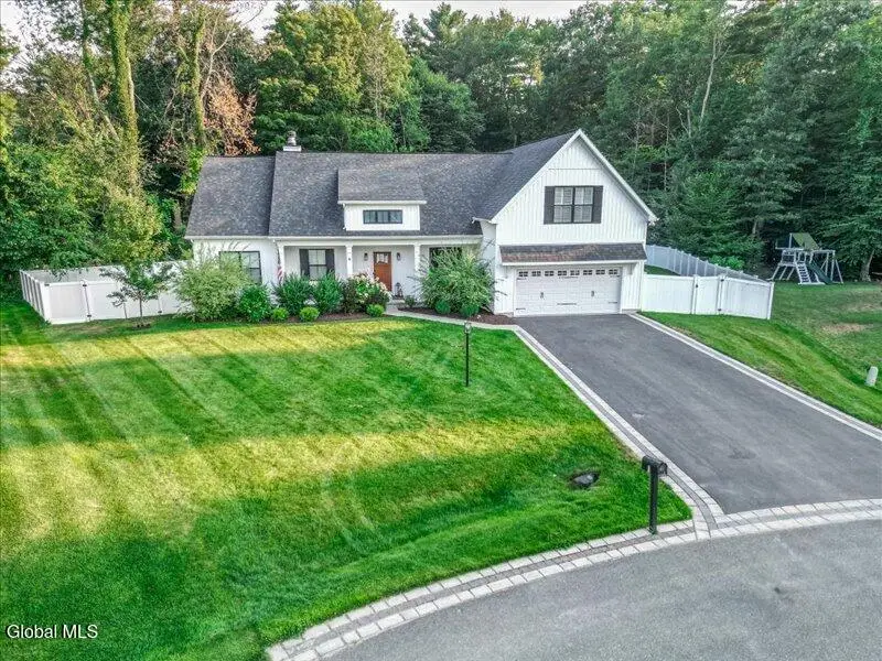 9 Easton Court, Wilton, NY 12831 - #2