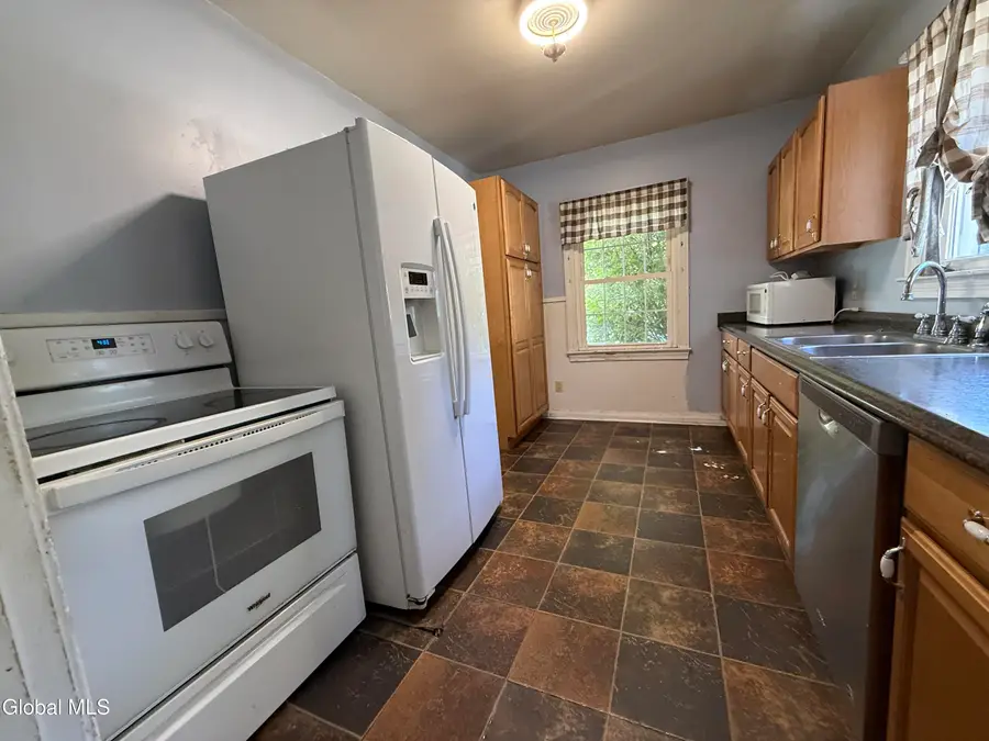 264 Main Street, Corinth, NY 12822 - #2