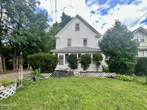 313 Perry Street, Schenectady, NY 12306