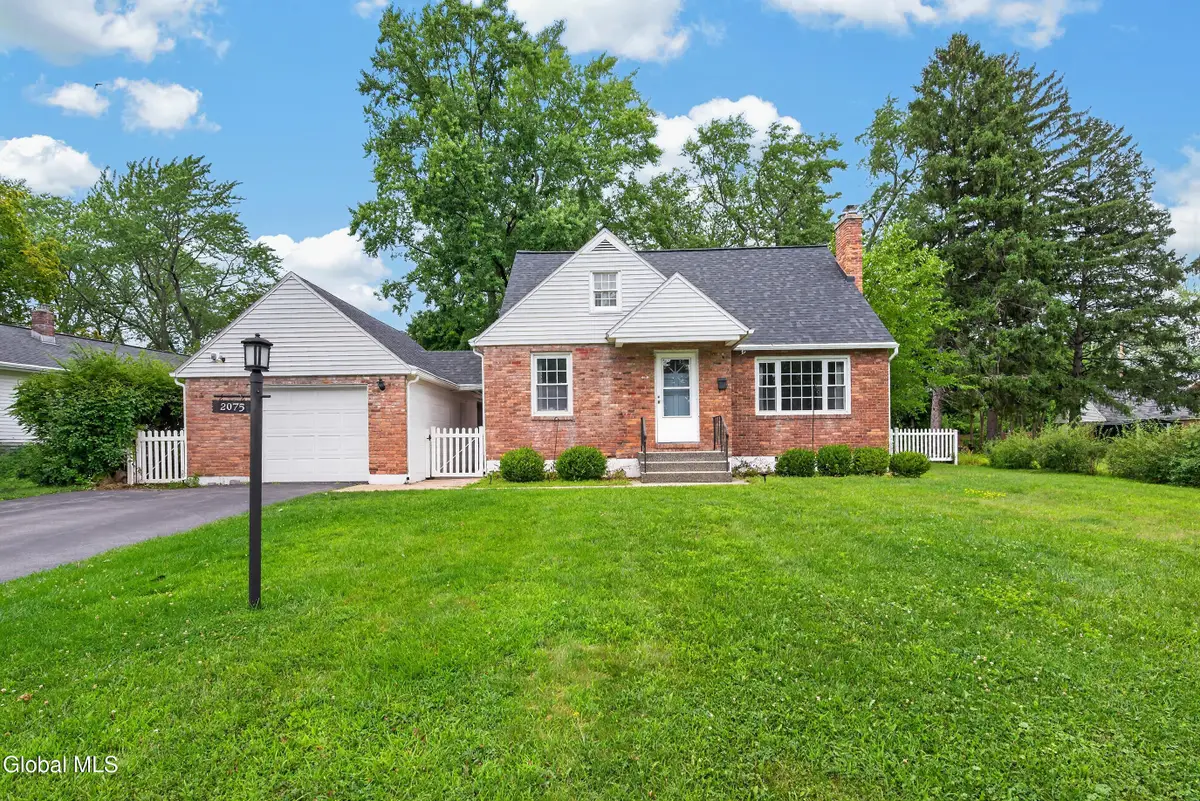 2075 Baker Avenue, Niskayuna, NY 12309 - #1