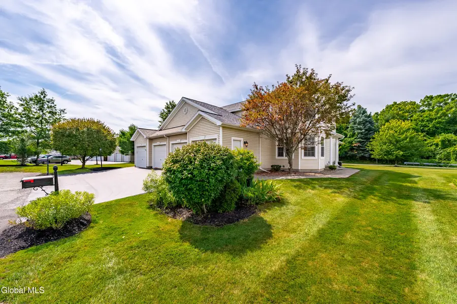 6 Patroon Pointe Drive, Rensselaer, NY 12144 - #2