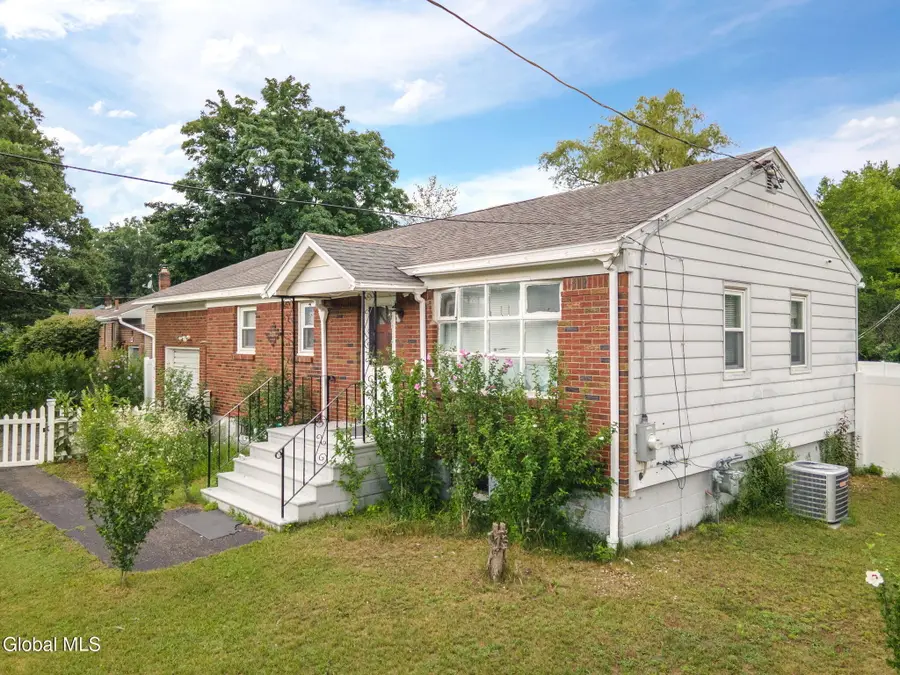 3257 Mcdonald Avenue, Schenectady, NY 12304 - #2