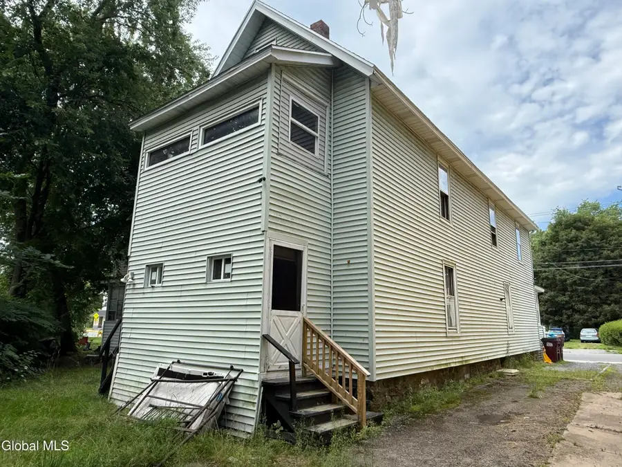242 Bleecker Street, Gloversville, NY 12078 - #3