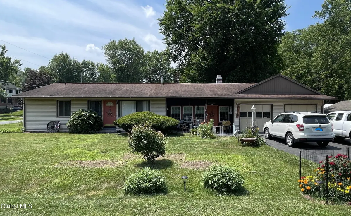 47 Rockery Terrace, West Sand Lake, NY 12196 - #1